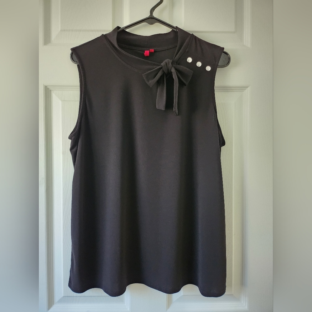 Black sleeveless blouse size XL